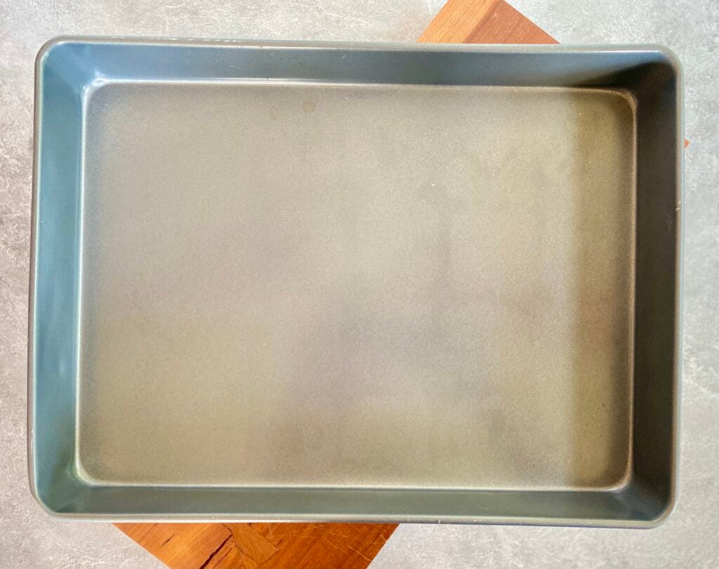 What Baking Pans Do I Need to Start My Baking Journey?