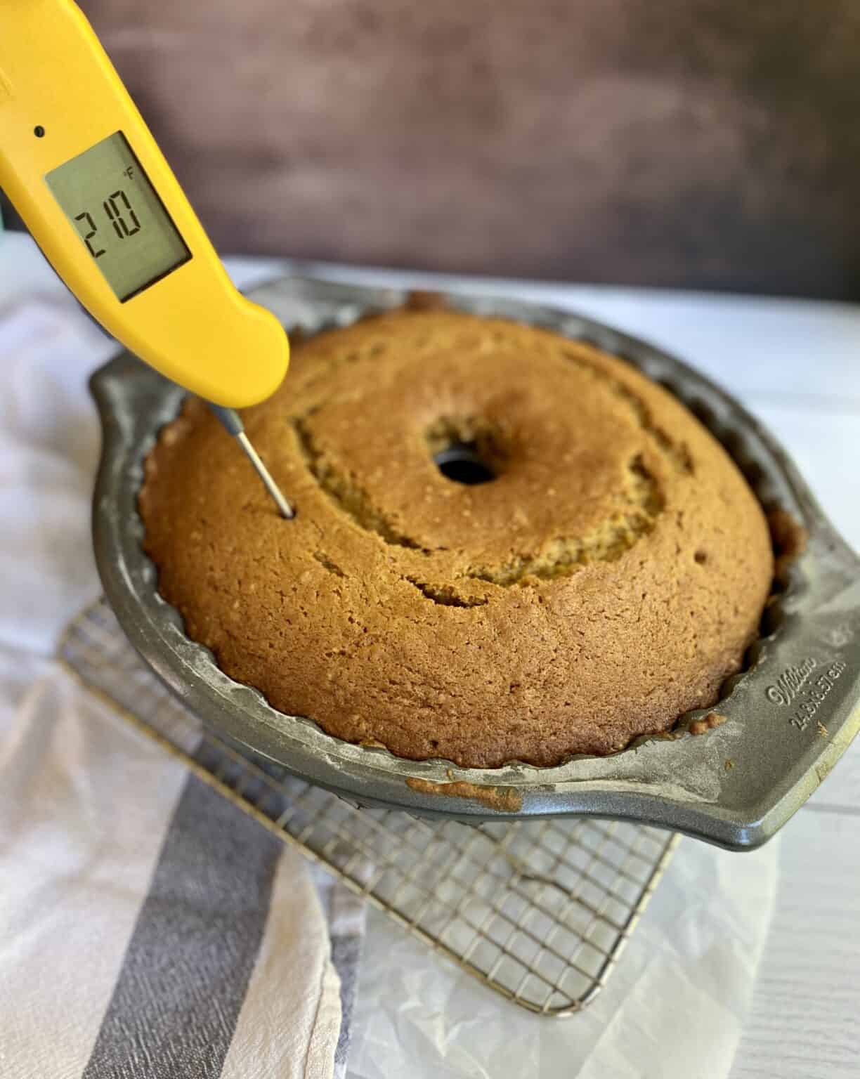 Pound Cake SOS: Ten Common Problems (and How to Fix Them) | Begin with ...