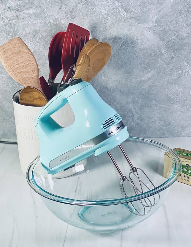 Hand Mixer vs Stand Mixer  Should You Buy Hand Mixer or Stand Mixer 